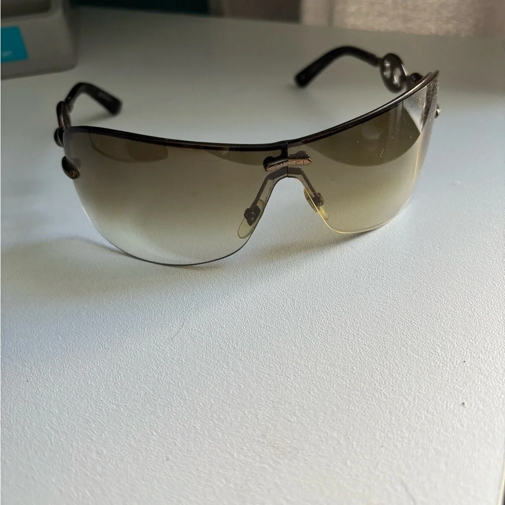 Gucci sunglasses - Picture 6 of 7